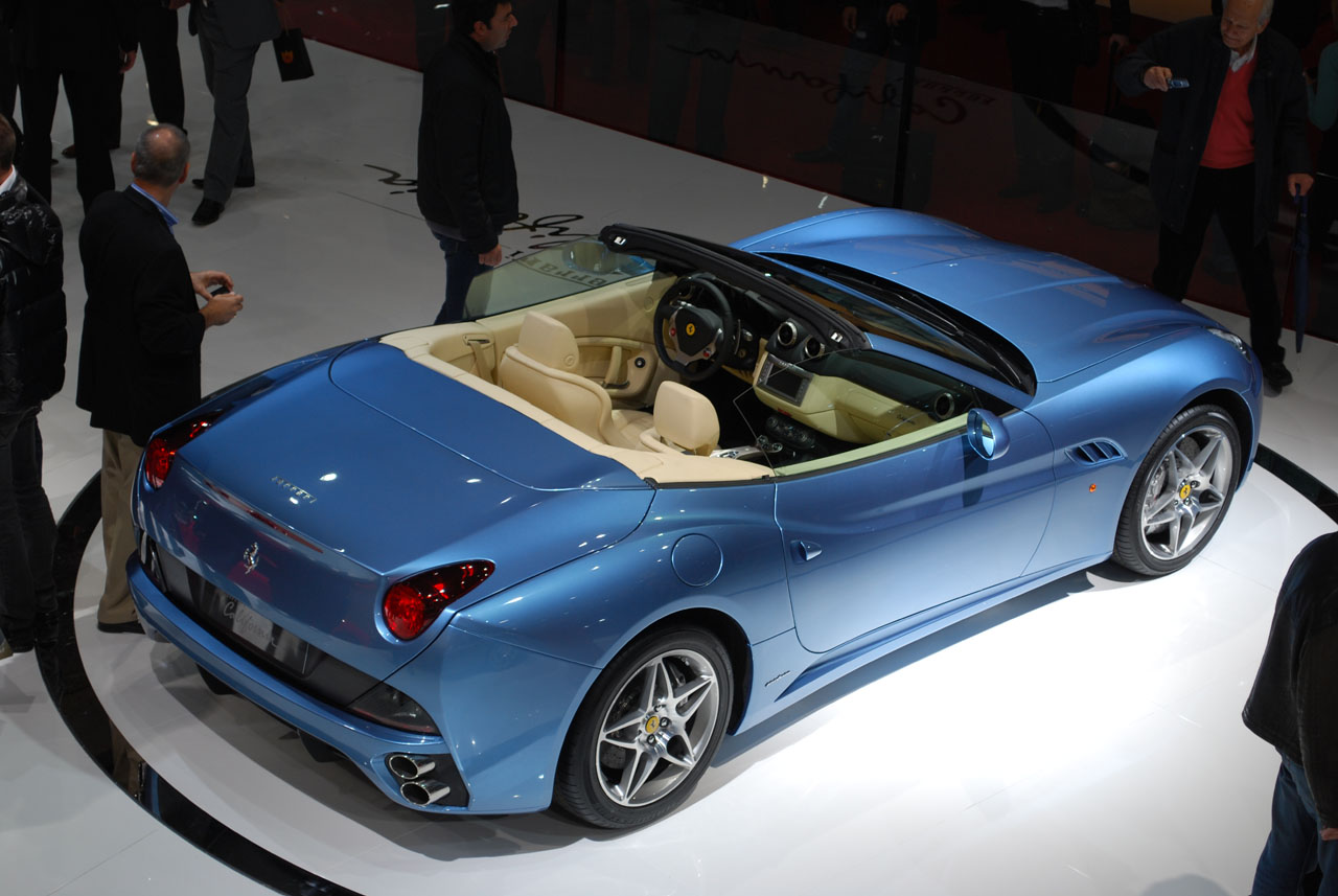 ferrari-california-3.jpg